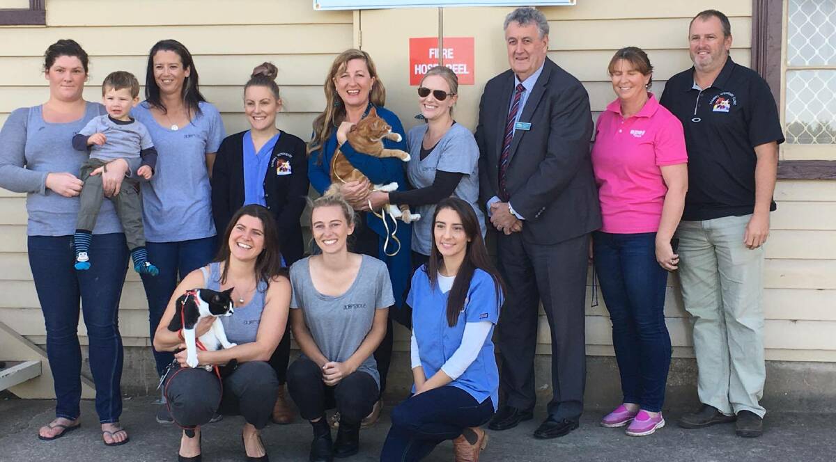 Michelle Hermans (Adoptable), Leanne Hillier (Adoptable), Jacinta King (Stawell Vets), MP Danielle Green holding Marvin the foster cat, Shae Holloway (Adoptable), Murray Emerson (NGSC), Narelle O'Callaghan (PETstock Stawell), Richard Hackwill (Stawell Vets), Lynley Hoiles holding Moe the foster cat (Adoptable), Ashleigh Dark (Adoptable) and Lauren Del Rio (Stawell Vets).