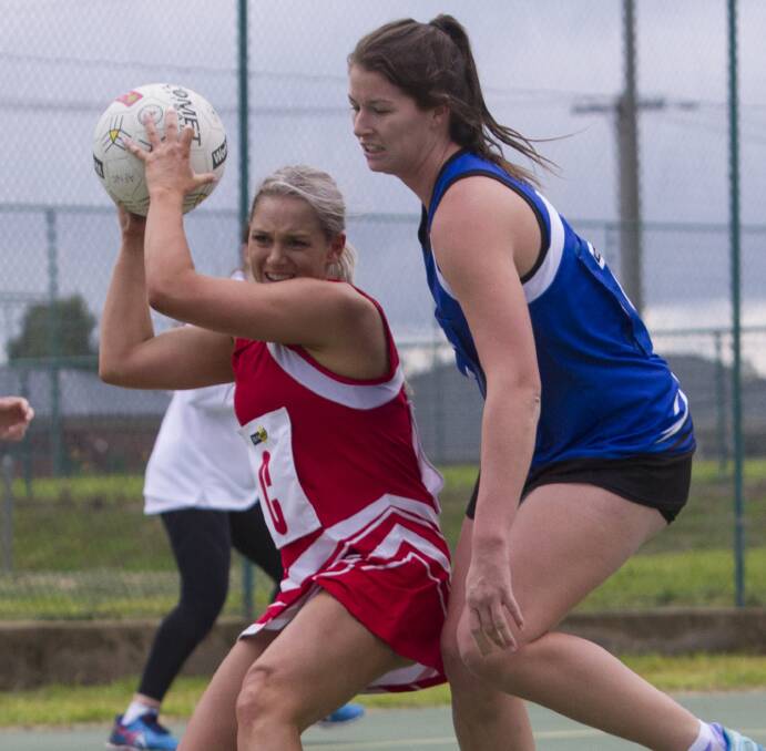 Ararat's Lauren Armstrong in action during round four. Picture: Peter Pickering