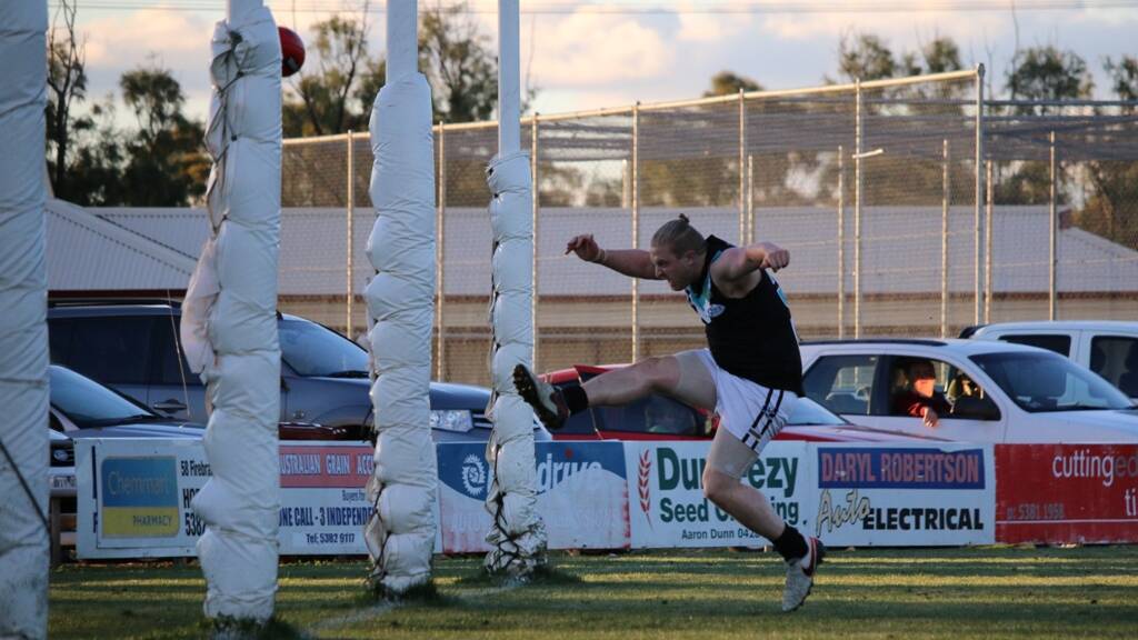Jordan Little runs into an open goal. Picture: Trish Ralph.