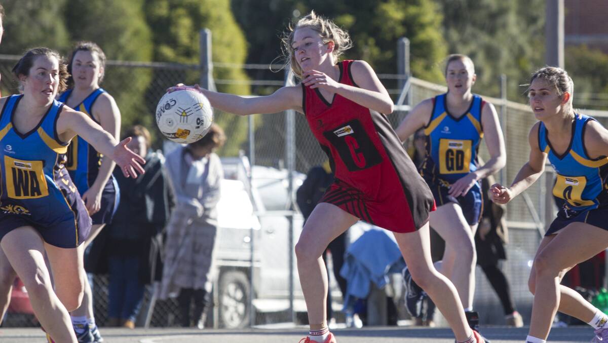 REACH: Tarnee Orr lunges for the ball against Nhill. She was one of Stawell's best on court in the loss to the Tigers at Central Park. Picture: Peter Pickering. 