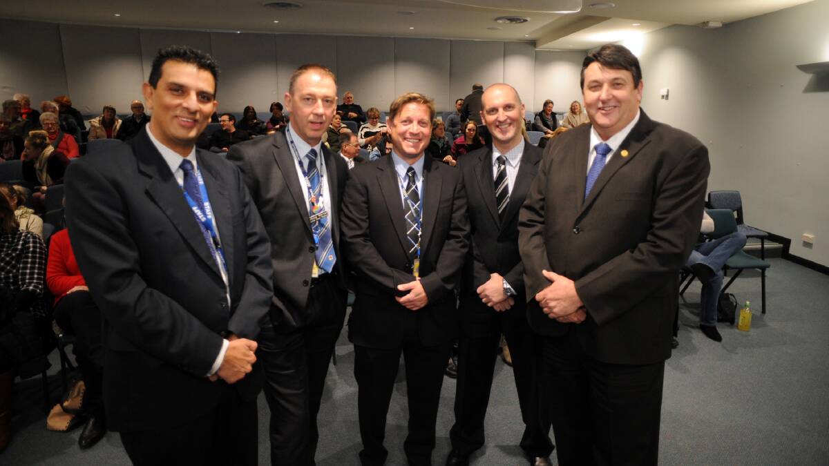 CRIME NIGHT: Detective Sergeant Kurt Woods, Detective Senior Sargeant Anthony Mercer, Detective Seargeant Michael Ferwerda, Detectiev Sneior Constable Grant Farley and Blue Ribbon local branch president Geoff Lord. Picture: PAUL CARRACHER 