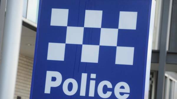Logging truck loses load on Wimmera Highway