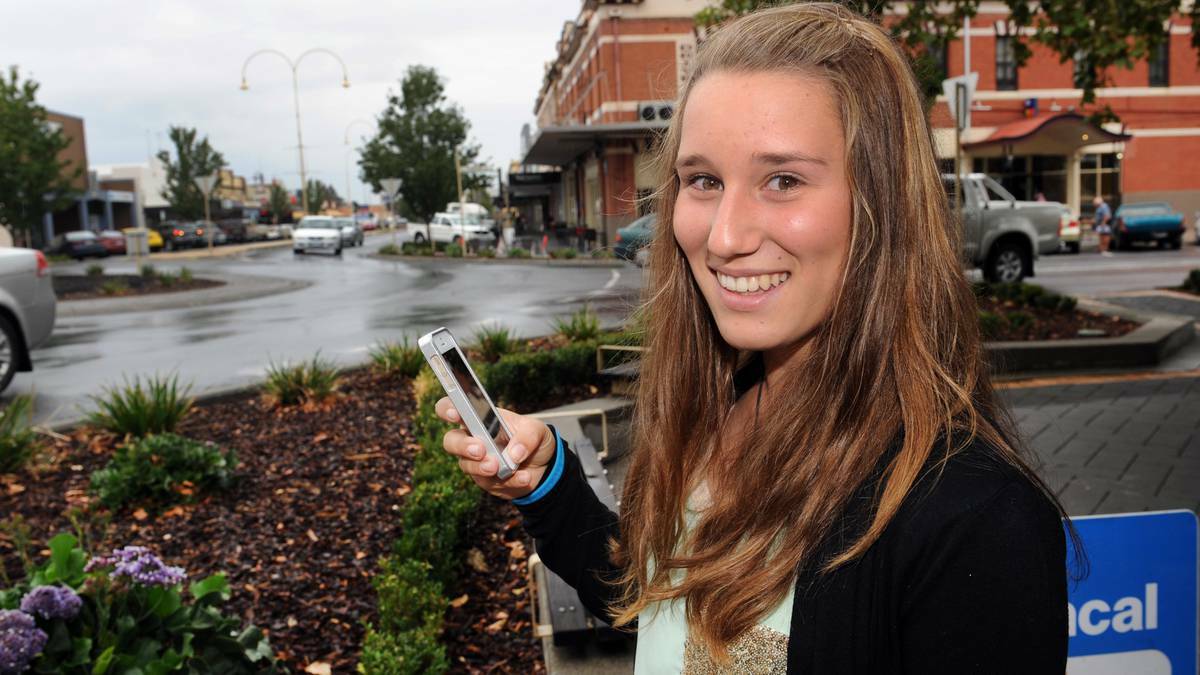 CONNECTED: Kaniva woman Sinead Kuchel said she would use free Wi-Fi in towns if it was available. Picture: PAUL CARRACHER