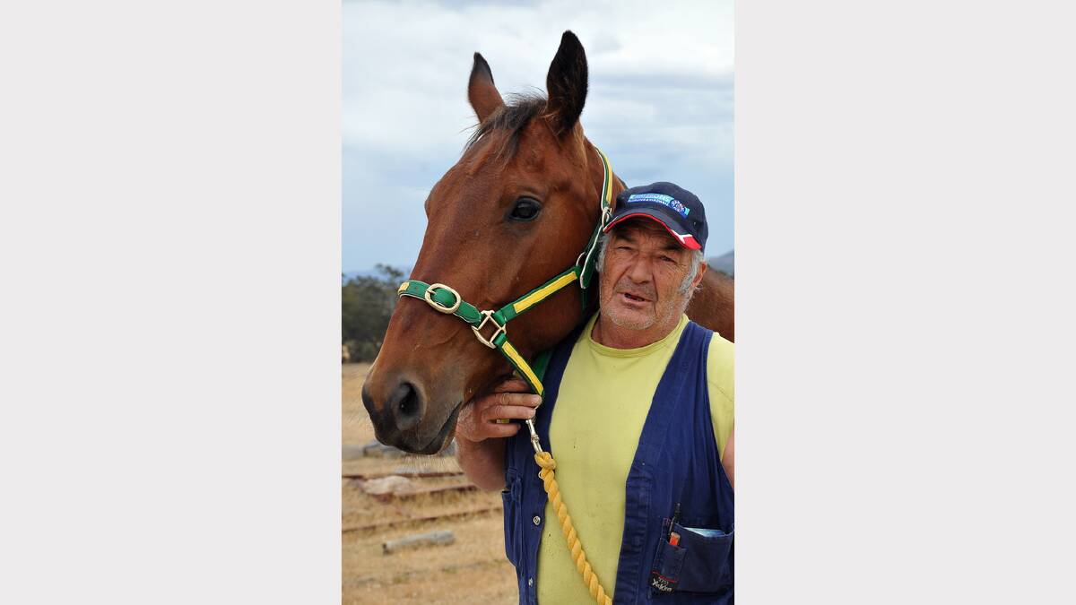 Trainer Phillip Giles with his horse Westernview Jack.