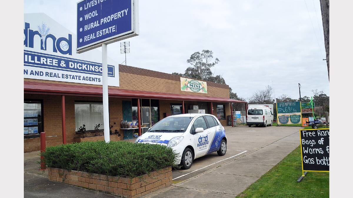A push is being led by Cr Wayne Rice to see more retail outlets on the Western Highway in Stawell.