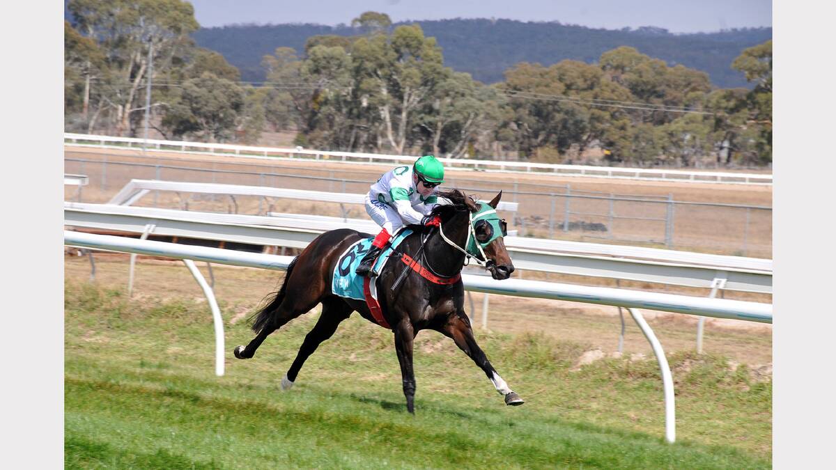 Charlemagne Girl cruises to victory in the Northern Grampians Shire Council Maiden Plate.