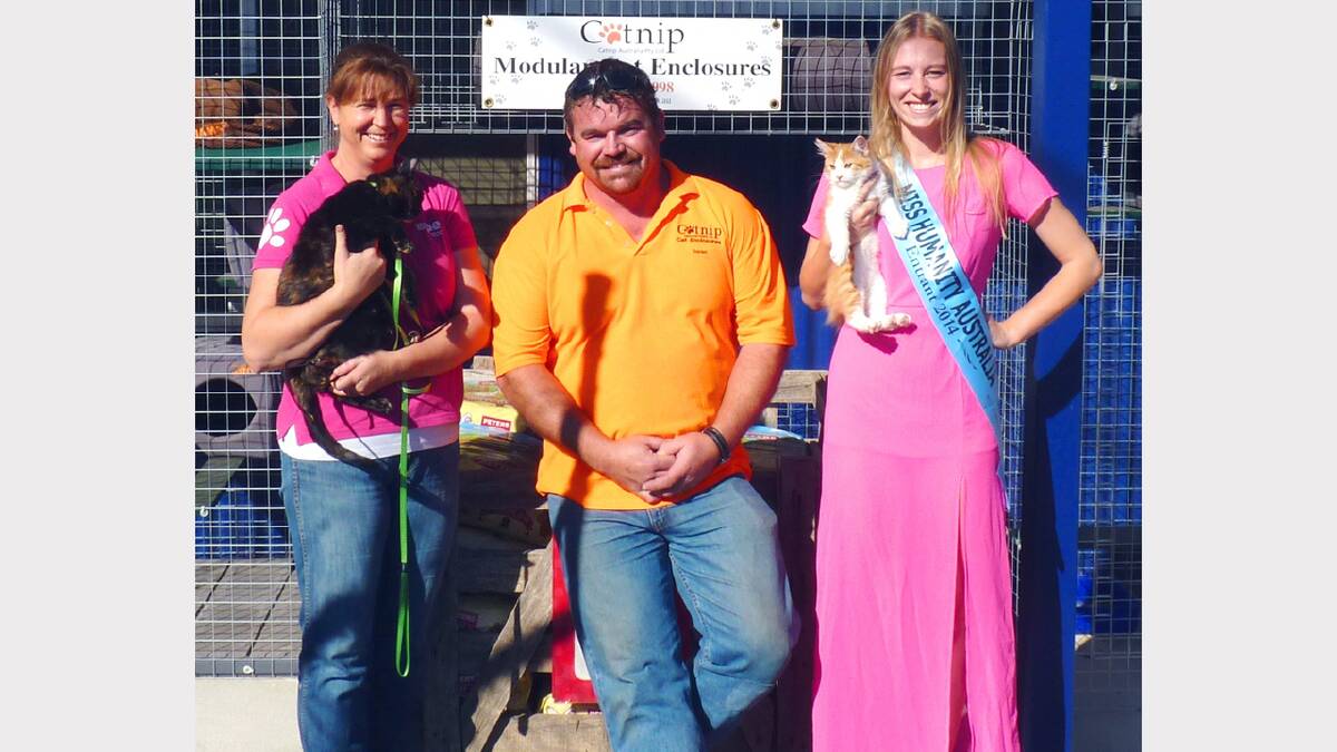 Pictured in front of the modular pet park are Narelle O'Callaghan, Daniel Hall and Adoptable Stawell co-founder and Miss Humanity 2014 entrant Ashleigh Dark.