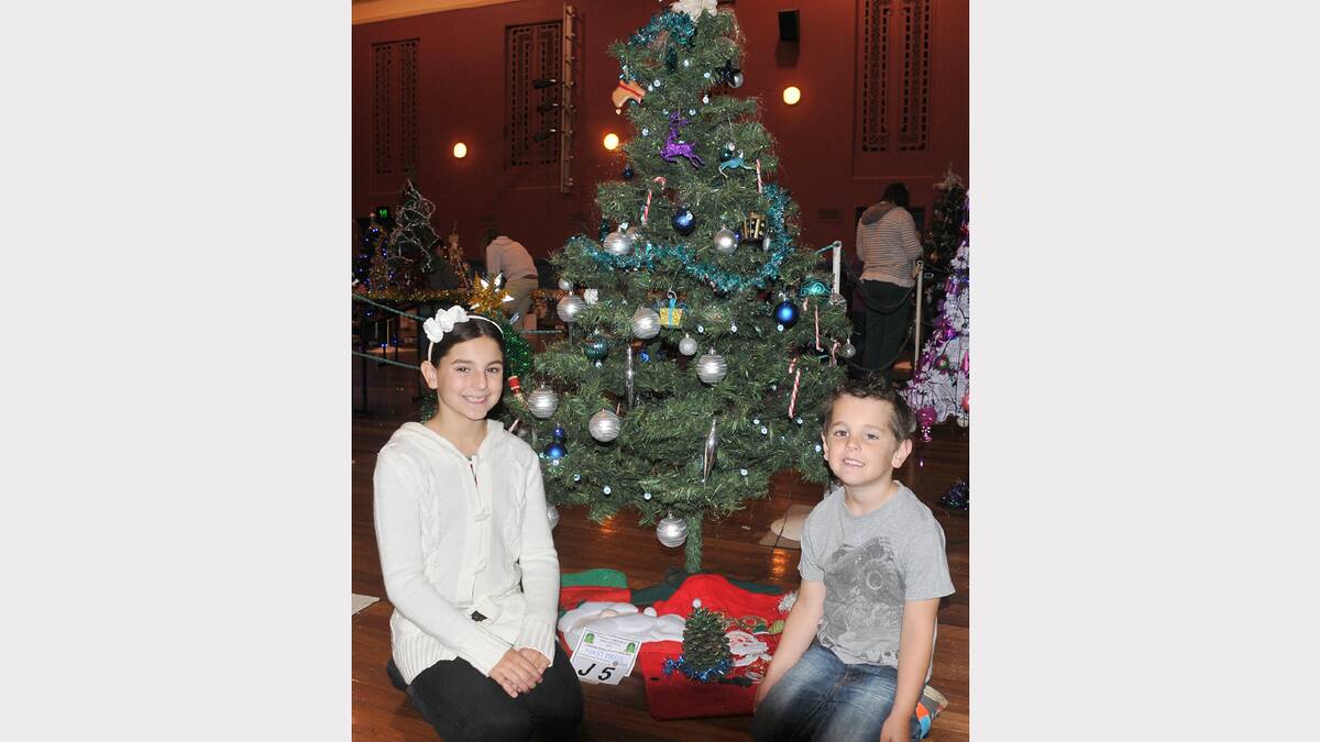 Alyssa and Kobe, winners of the primary schools section at last year's Christmas Tree Festival.