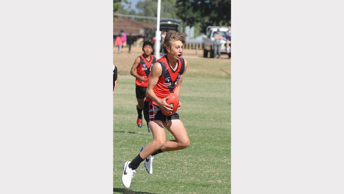 Koby Stewart in action for the Stawell Westlift Warriors under 17s.