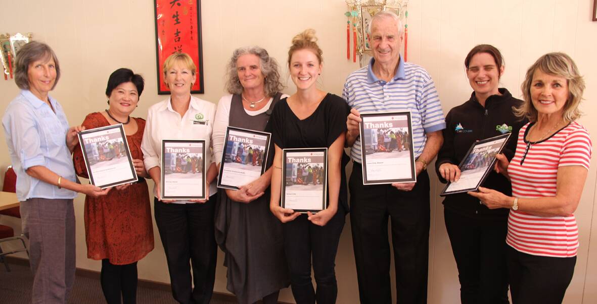 Judy Holden (Red Cross Team Leader), Maria Lai (New Hong Kong Restaurant), Debbie Cooney (Safeway), Jill Miller (Grampians Community Health), Tenneille Peters (Neilly s Cafe), Max Kennedy (Lions Club), Sharyn Salmi (CKS Swifts Football Club), Di Holden (Team Leader Red Cross) at the presentation of certificates.