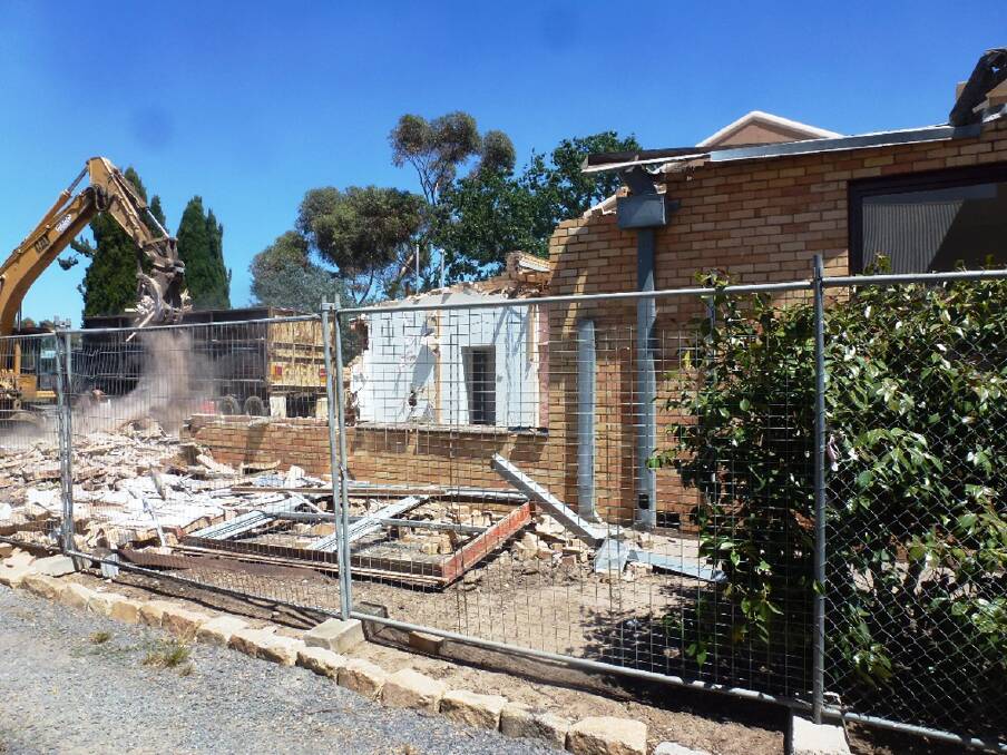 Work has been undertaken to demolish the extension to the old Stawell Shire Hall office in Longfield Street.