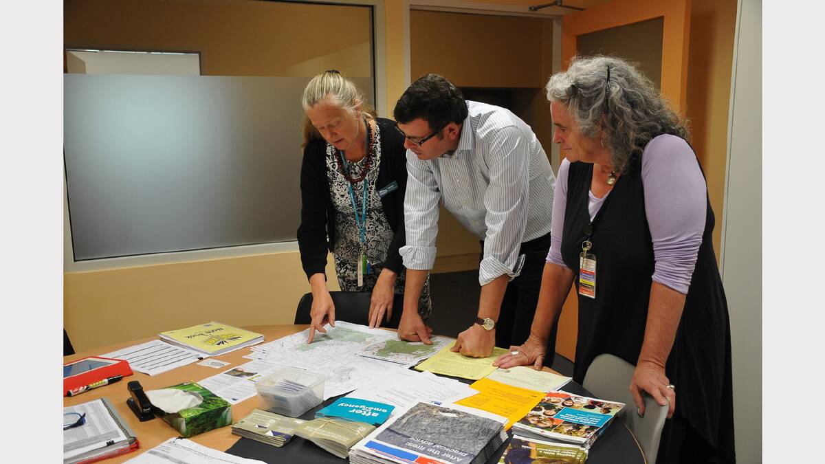 Opposition leader Daniel Andrews (centre), speaks with Melissa Mair from the Northern Grampians Shire Council and Jill Miller, Grampians Community Health chief executive, during his visit to Stawell.