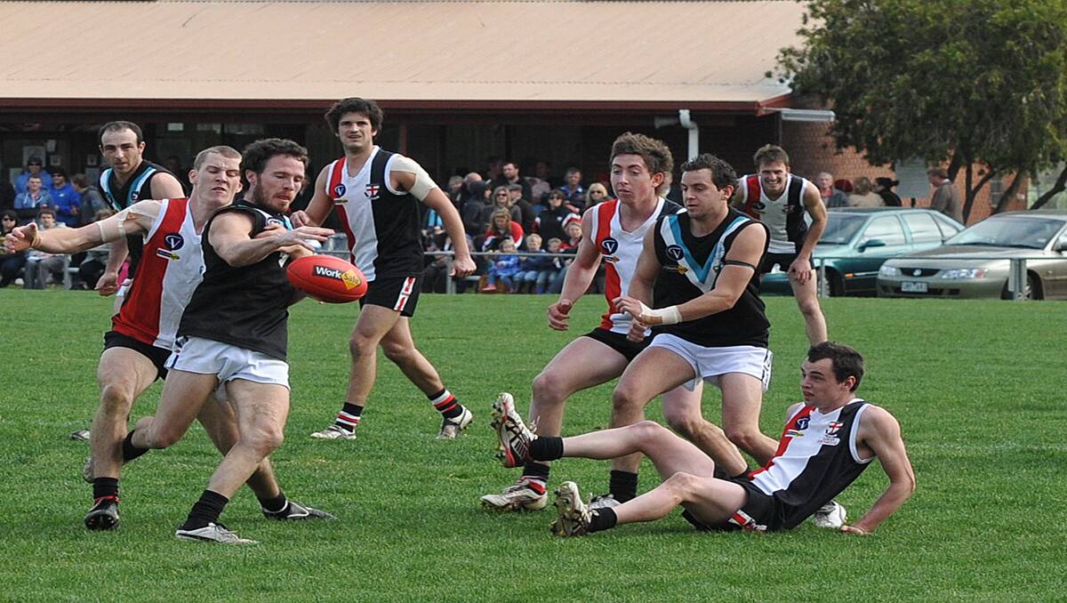Paul Hanns in action - Winner of the Wimmera Mallee Coaches Association’s 2012 coach of the year award. 