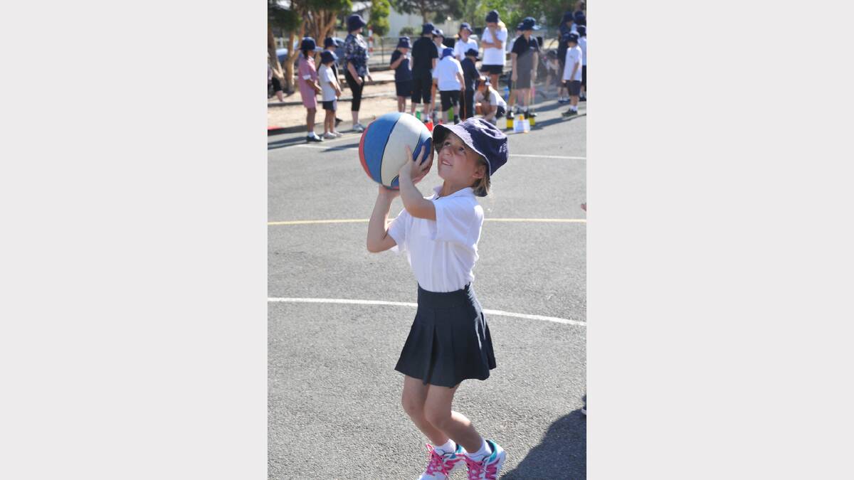 Zali shoots for the hoop during the Tabloid Sports at Stawell West.
