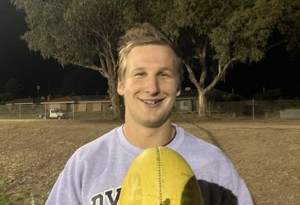 EFFORT: Josh Davis is an under-17 coach and senior player with the Swifts in 2021. Picture: TALLIS MILES
