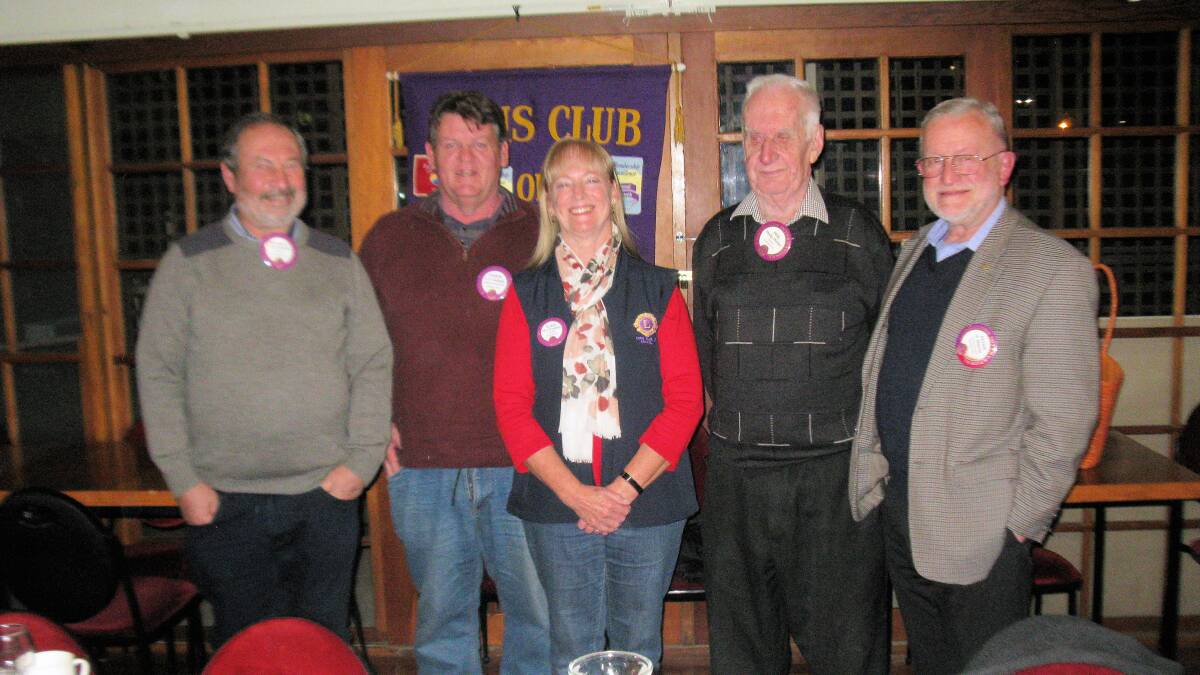 EXECUTIVES: The Stawell Lions Club 2021-2022 executives Murray Hosking (Secretary), Chris Gehan (Treasurer), Marie Hosking (President), Phil Phelan (Lion
Tamer) and Peter Martin (Tail Twister). Picture: CONTRIBUTED