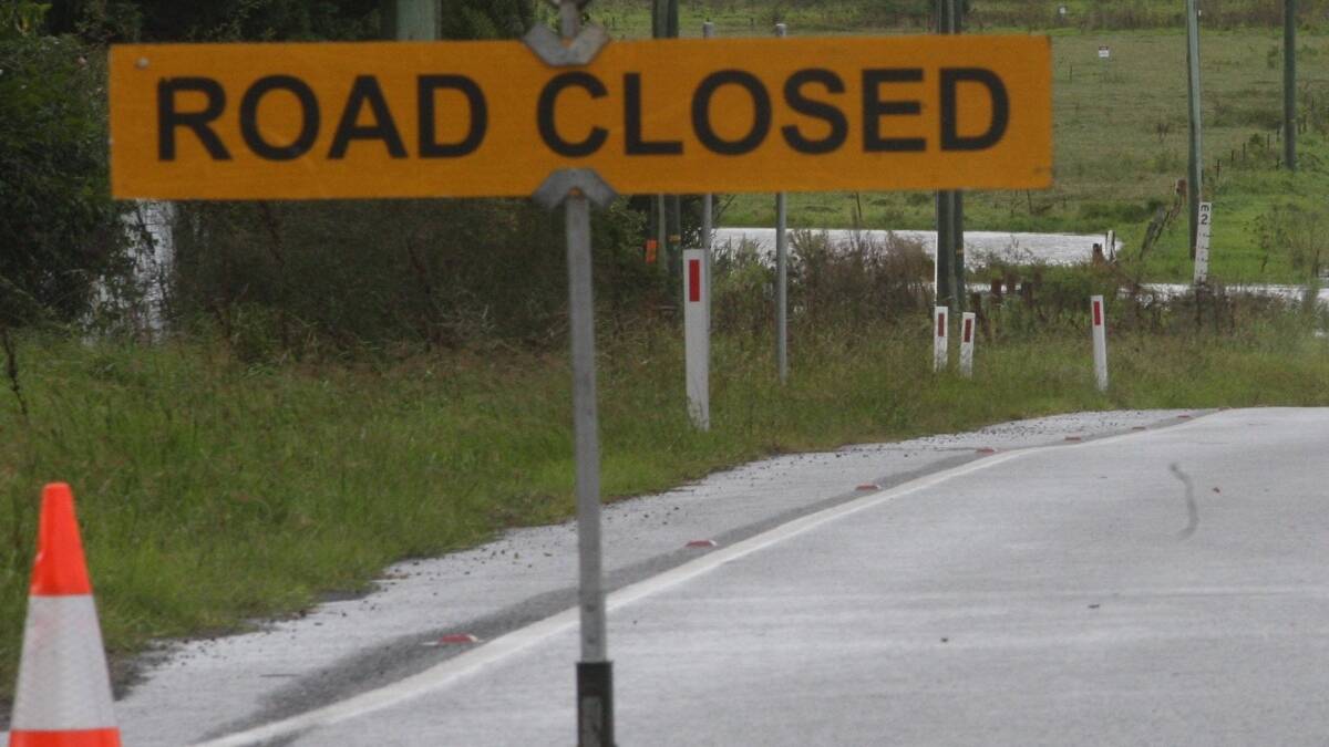 Coalition promises funding for country roads, if elected. Picture: generic. 