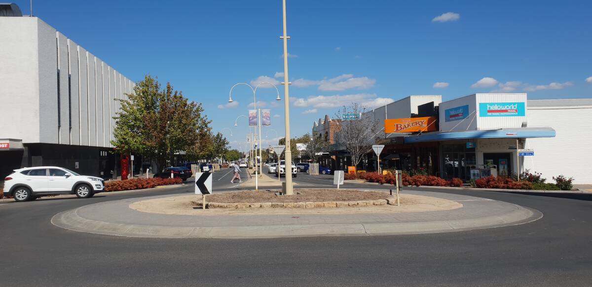 MAIN STREET: Many businesses in the Wimmera are suffering due to the COVID-19 shutdown. But not all. Picture: ELIZA BURLAGE
