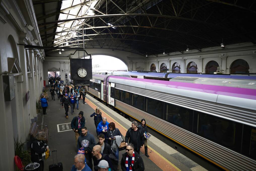 Ballarat V/Line service takes almost seven hours to get home