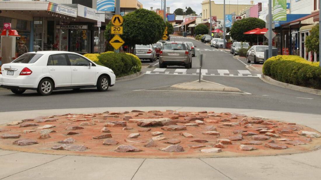 Stawell roundabout project still undecided