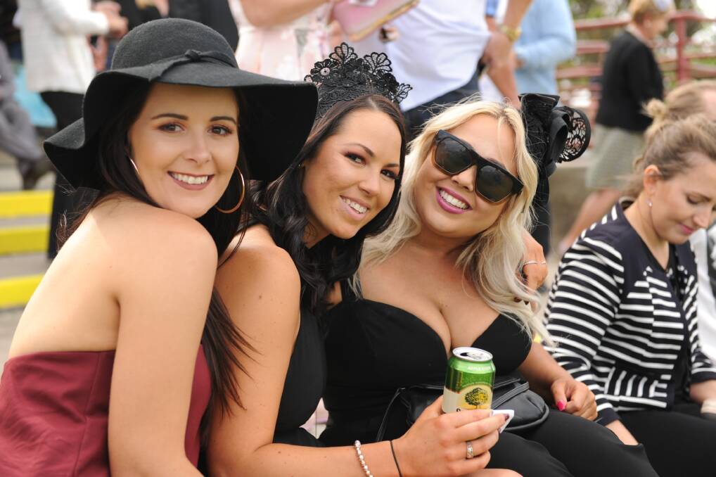RACES: Tianee Carlin, Courtney McKinnon and Sarsha Peck at the Horsham Cup last year. 