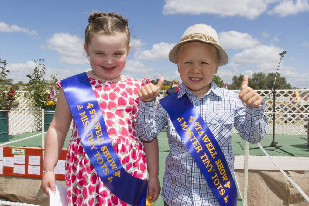 Crowds enjoyed a variety of attractions at the Stawell Show. PICTURES: Peter Pickering. 