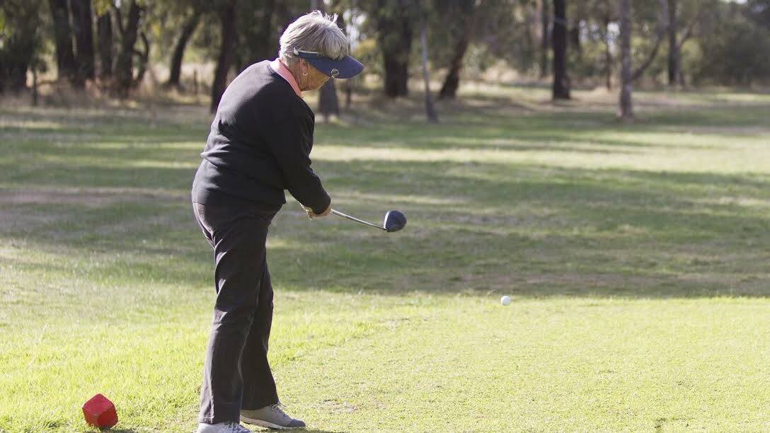CLOSE: Lyn Willcock in action in Ladies golf. The final round of the Stawell Club Championships will get underway on Wednesday. Picture: Peter Pickering.