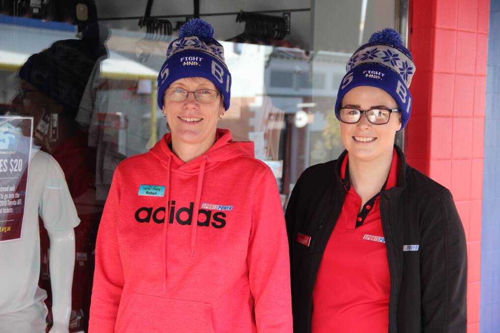 Stawell Sportspower's Robyn Young and Sarah Anderson. Picture: LACHLAN WILLIAMS