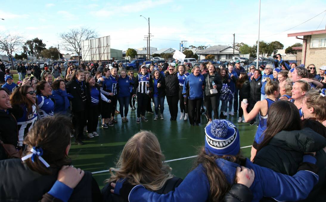 Minyip-Murtoa players and fans sing the song.