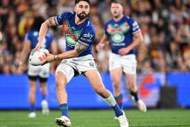 Shaun Johnson was one vote shy of taking the Dally M medal but is not making it his main 2024 goal. (Dave Hunt/AAP PHOTOS)