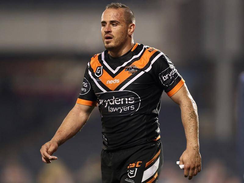 Josh Reynolds is joining Hull FC after an injury-riddled three-year stint at Wests Tigers.