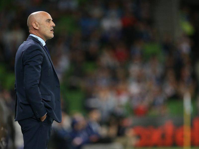 Melbourne Victory coach Kevin Muscat says the game should move on when players go down with cramps.