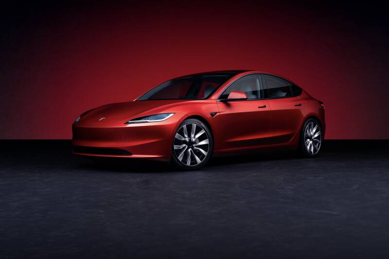 BYD Seal EV 'better' than Tesla Model 3; $12,000+ cheaper, The Stawell  Times-News