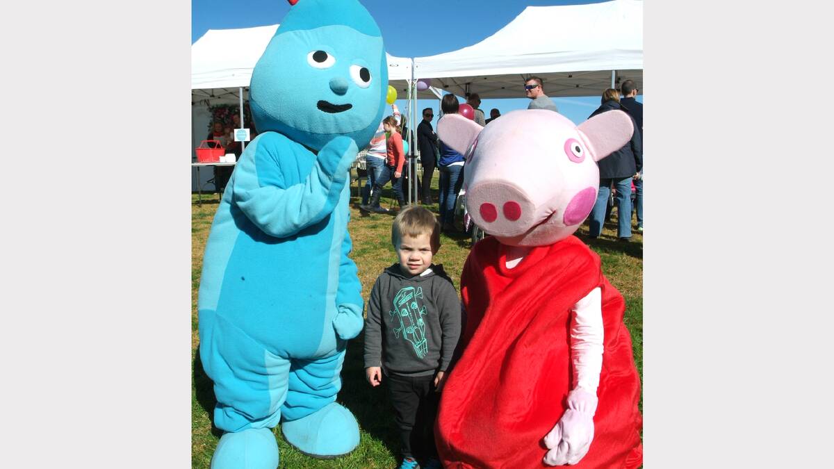 Iggle Piggle and Peppa Pig with youngster Hunter.