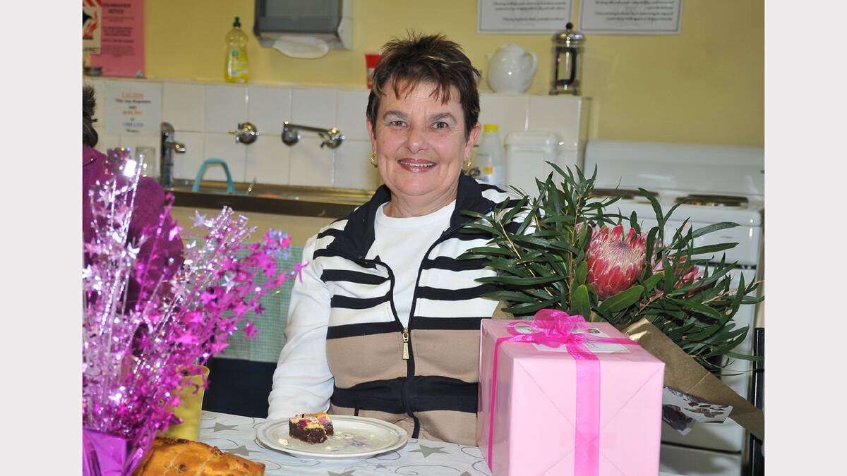 Canteen manager Wendy Hooper has been honoured for her 25 years of service at Stawell Primary School.