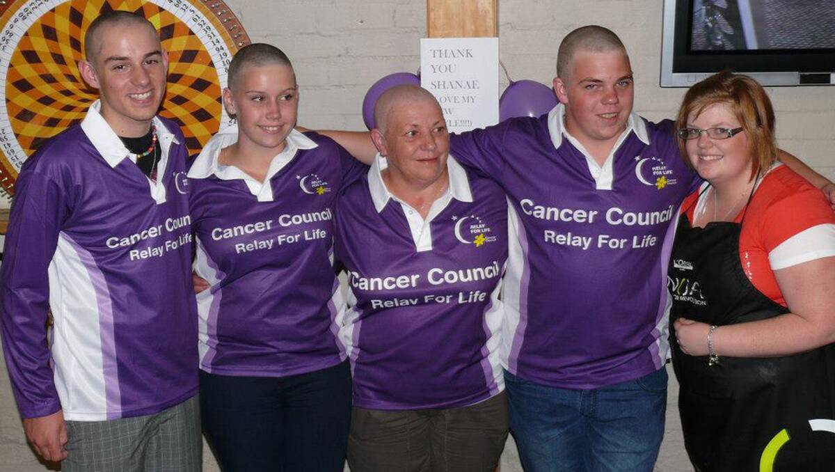 L-R Tom Young, Molly O’Connor, Deb O’Connor, Mike O’Connor and hairdresser Shanae Moss at the Hammer and Gad head shave. 